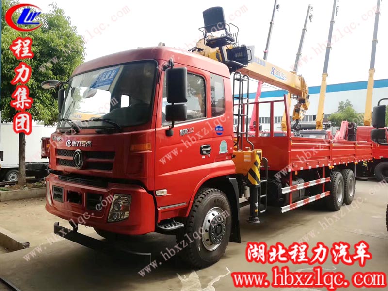 東風(fēng)御龍后八輪隨車吊