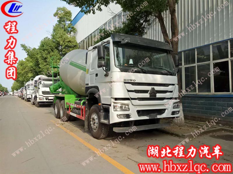 做工程哪能沒(méi)有混凝土攪拌車？湖北程力集團(tuán)帶您全面了解攪拌車！