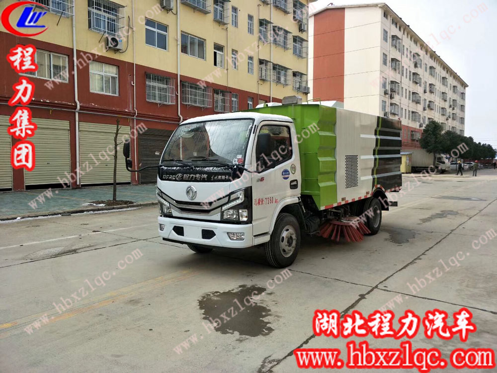 歷經(jīng)檢驗(yàn)，性能卓越--程力集團(tuán)東風(fēng)多利卡掃路車(chē)