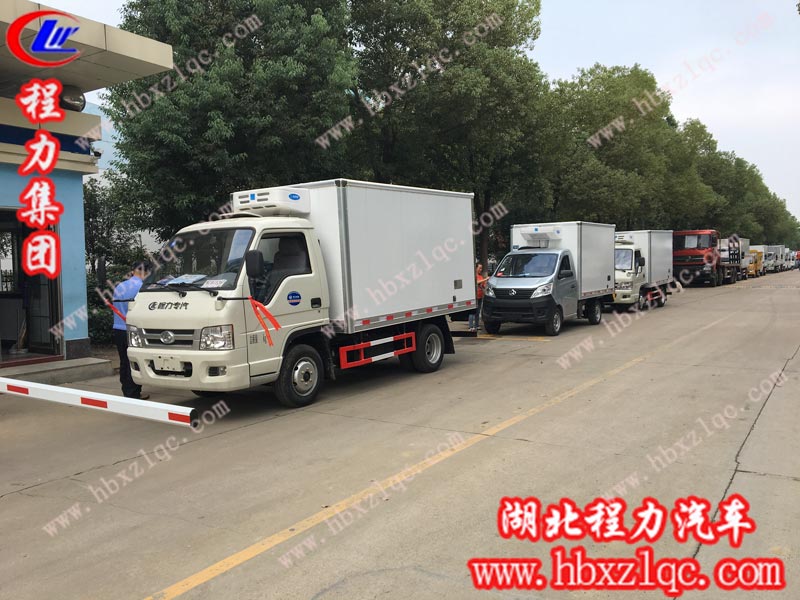 2019/10/08 西昌涼山高總在湖北程力集團(tuán)訂購(gòu)了三臺(tái)藍(lán)牌冷藏車(chē)，單號(hào)80107/80109