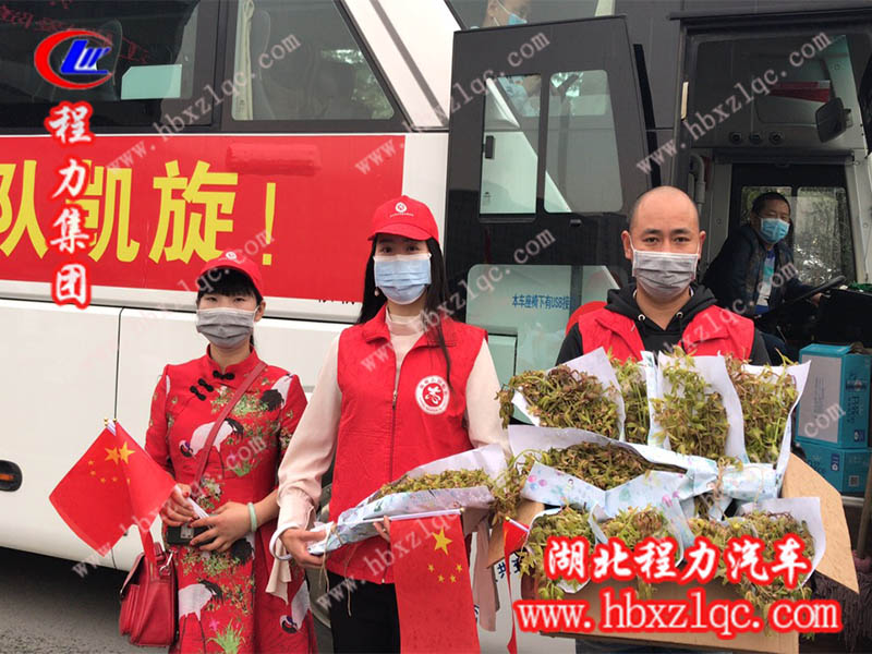 上圖為蘭花送親人，恩情永記心