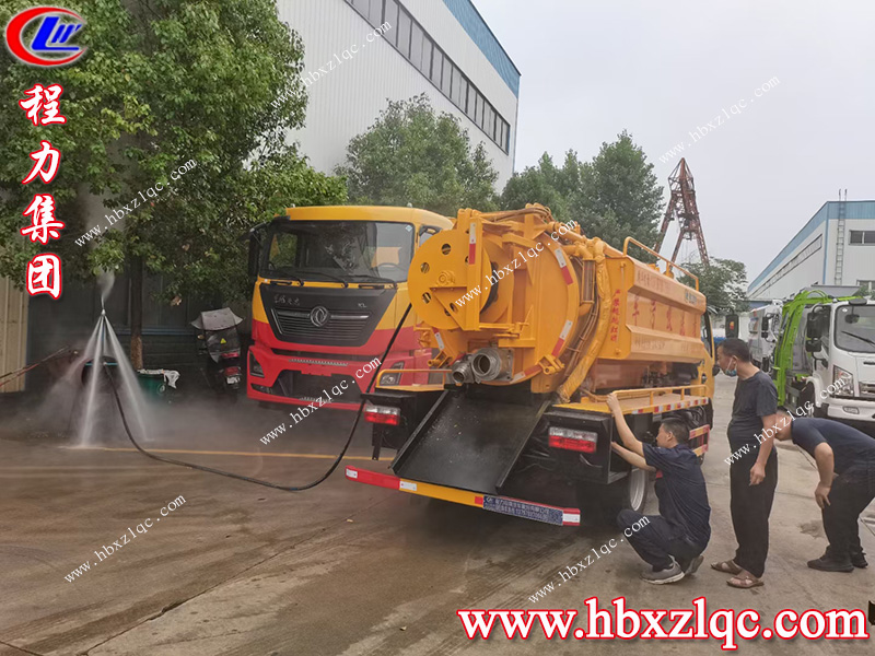就算狂風(fēng)暴雨，程力小編依然會在湖北程力車間等你