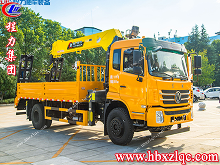 隨車吊車型多，選擇多，好的品質(zhì)就在湖北程力汽車集團(tuán)