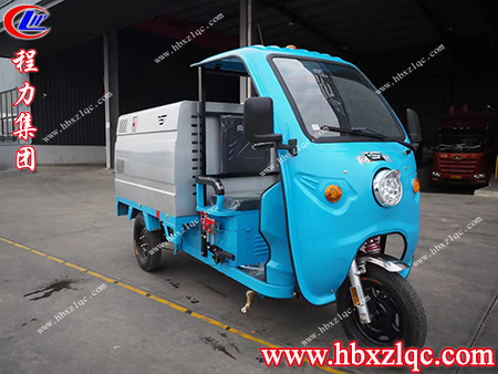 伸縮靈活，可360°旋轉(zhuǎn)，程力牌三輪高壓清洗車(chē)實(shí)現(xiàn)無(wú)死角清洗作業(yè)